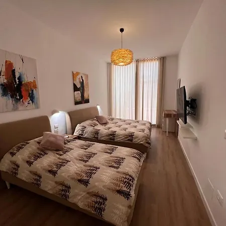 Apartment Four C 240-b Gc