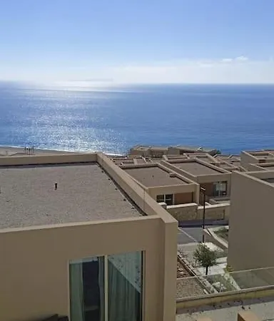 Apartment Four C 240-b Gc Palasë
