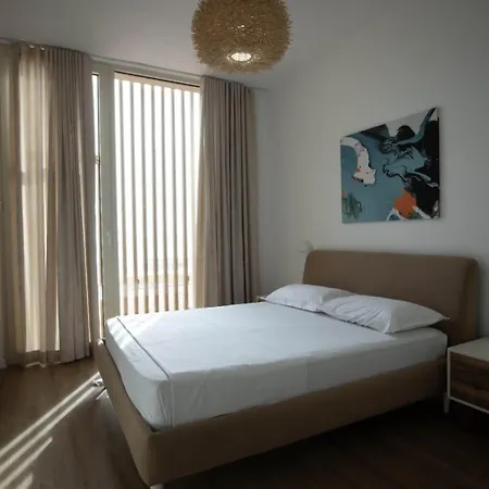 Apartment Four C 240-b Gc